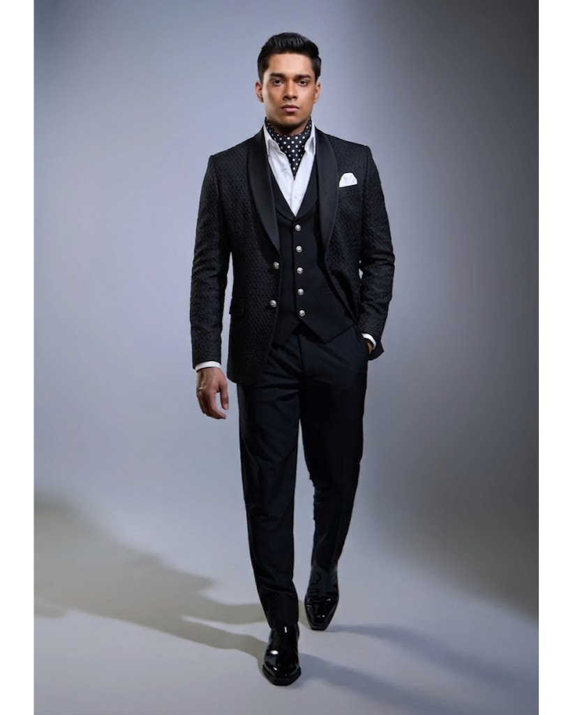 Lofty Luxe LL18 Ripple 3-piece Suit Black